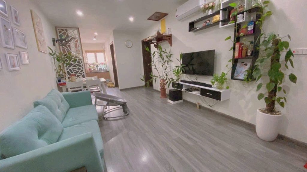 TẤM ỐP SÀN NHỰA VÂN GỖ SANG TRỌNG