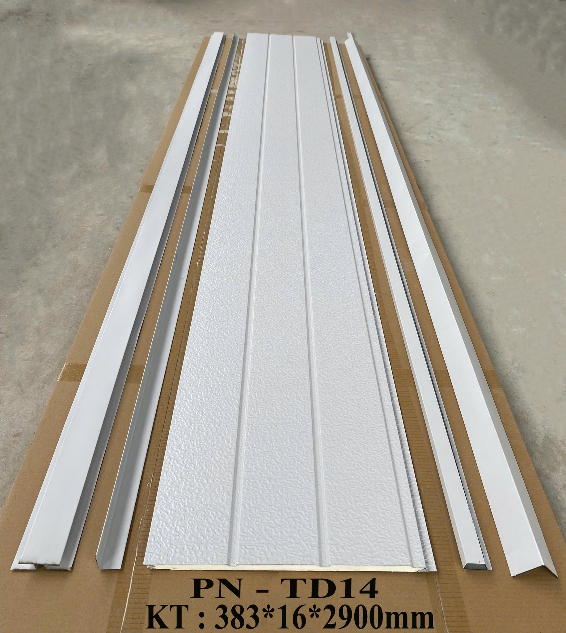 Nẹp V thẩm mỹ ngoài trời 4cm - Ảnh 2